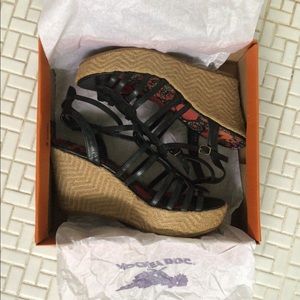 Womens espadrille platform sandals.